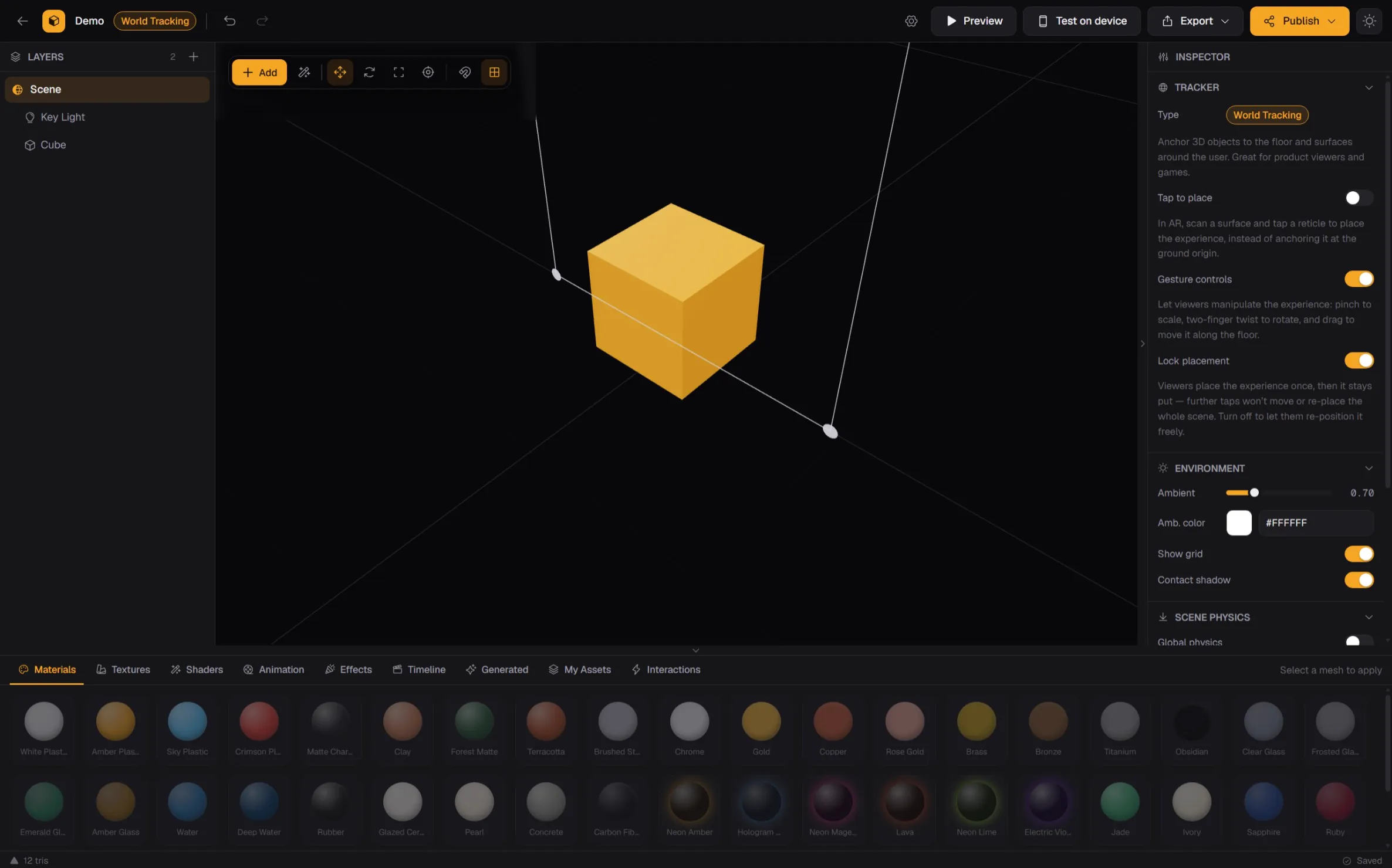 Rastreamento de mundo no editor XR Designer — um cubo 3D ancorado em uma superfície no viewport ao vivo.